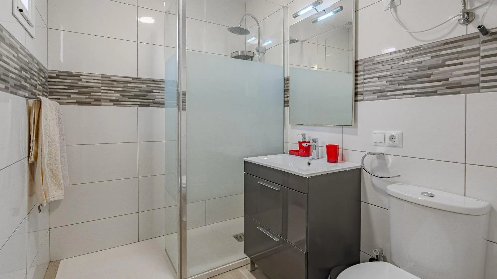 Lovely 1 Bed Apartment In Costa Adeje K101