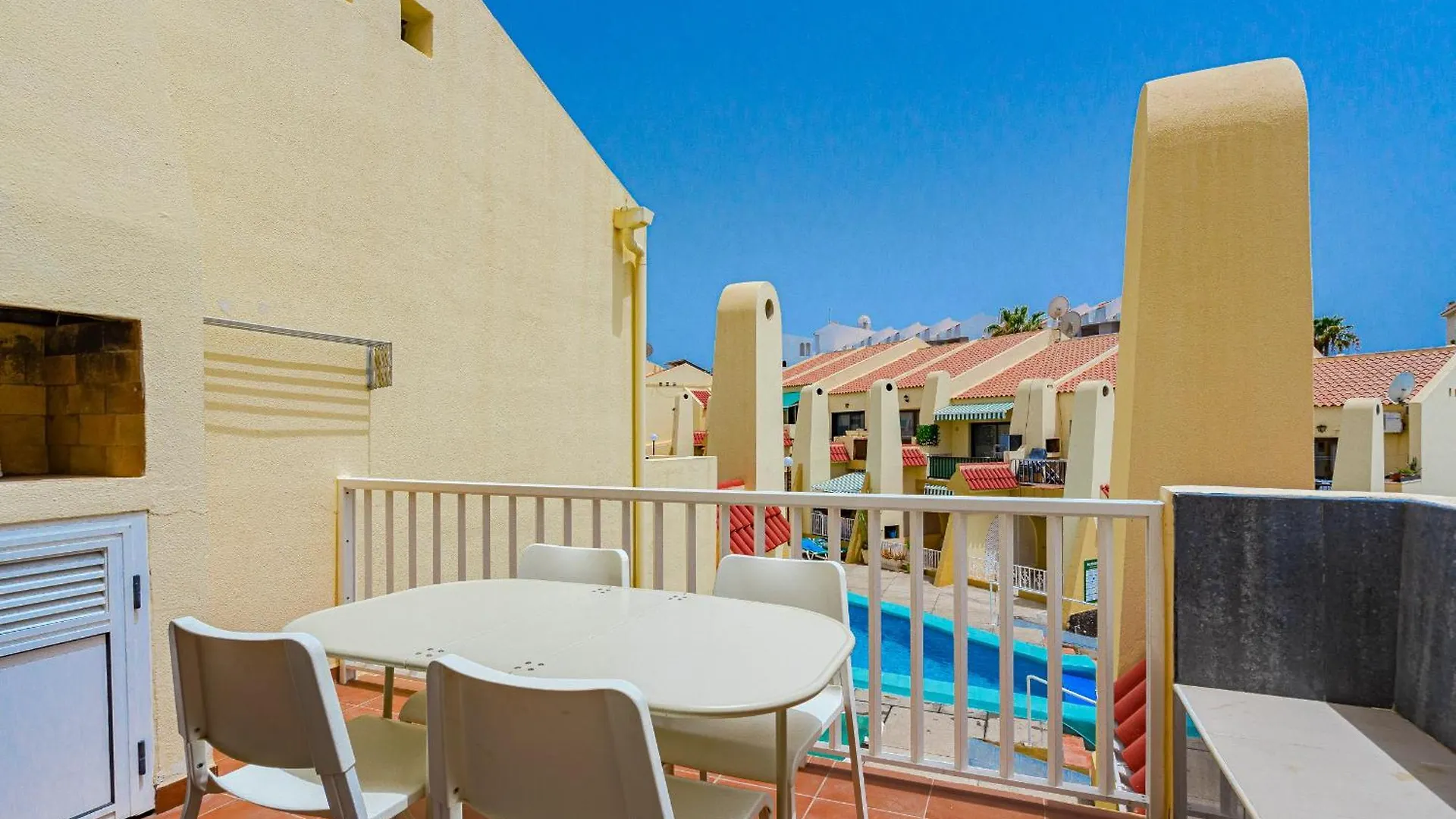 Lovely 1 Bed Apartment In Costa Adeje K101